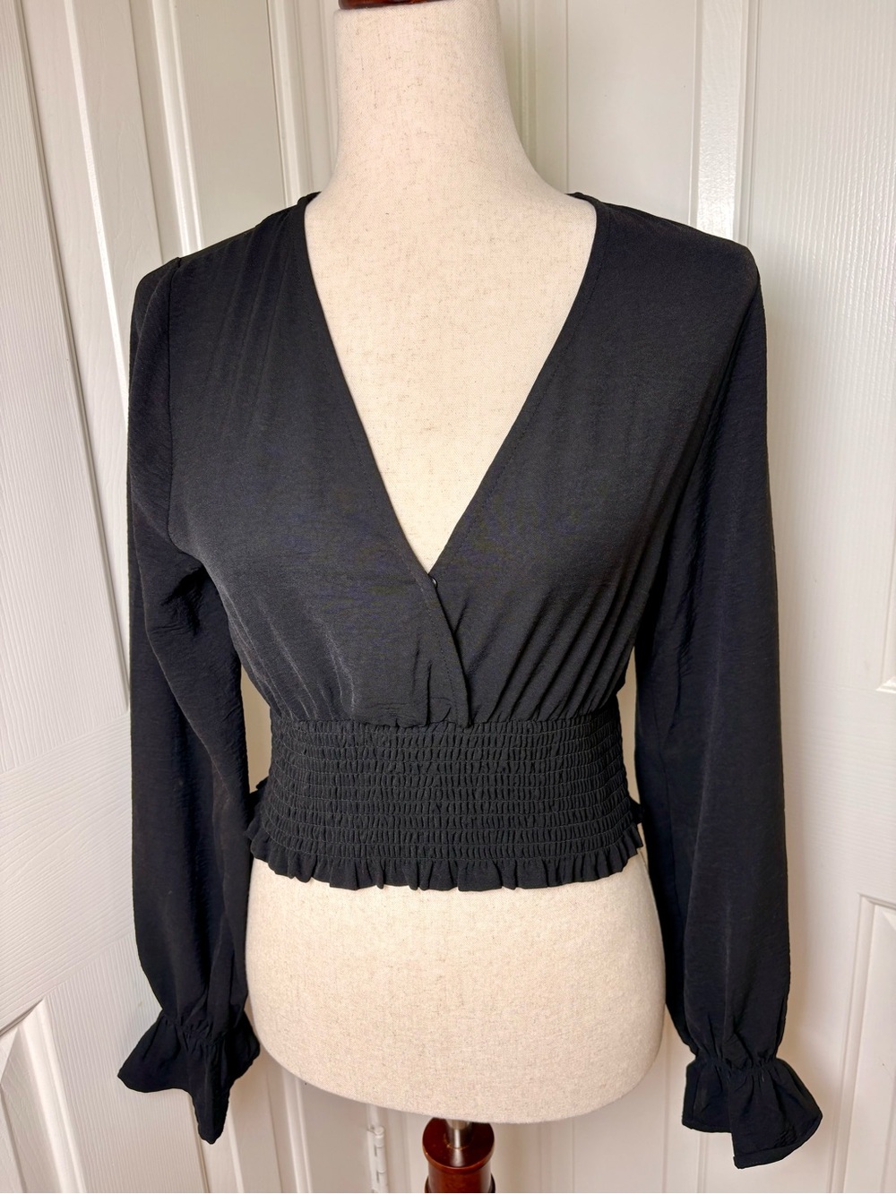 Altar’d State Black Cropped Smocked Blouse Size Medium NWT